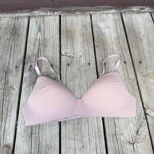 Victoria's Secret Wireless Convertible T-Shirt Bra Women 38B Lightly Lined
